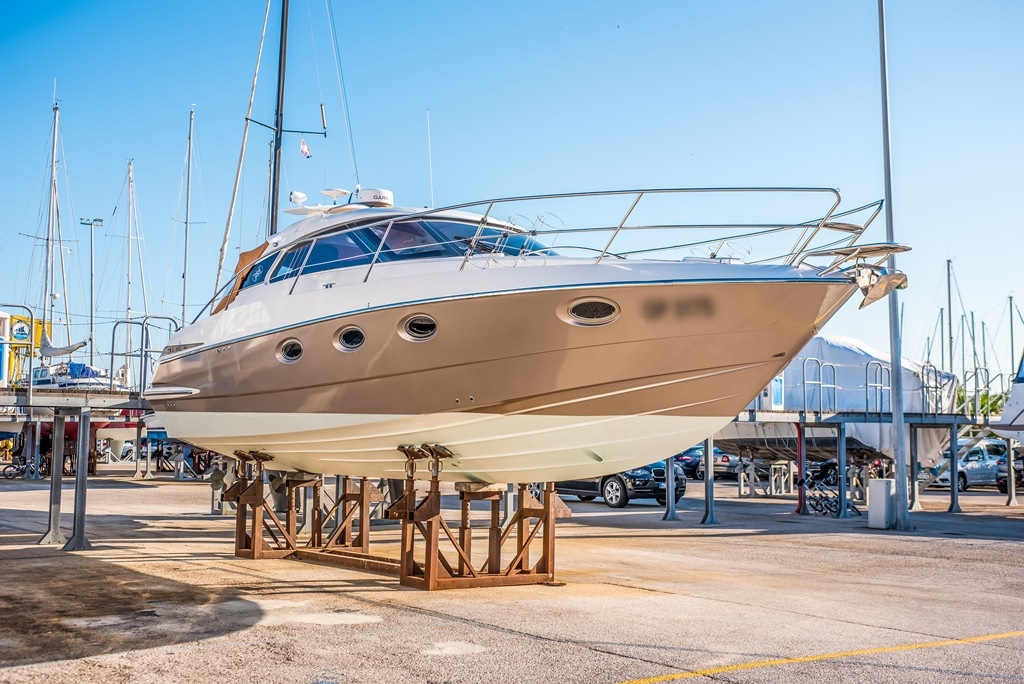 Wie macht man ein Boot winterfest?